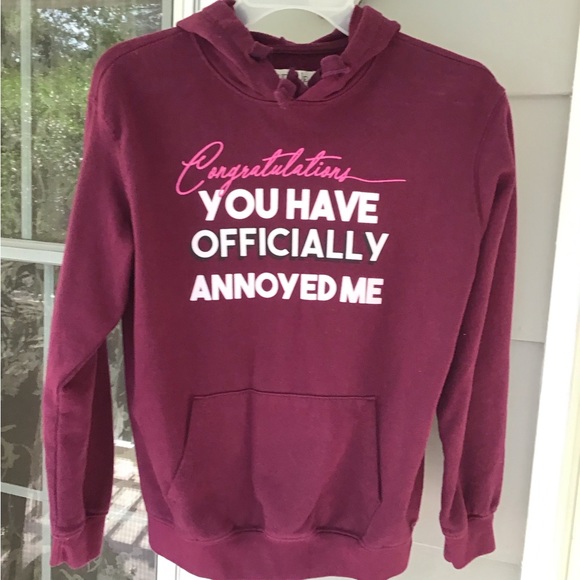 Wound Up Juniors Long Sleeve Graphic hoodie Sweatshirt Burgundy Womens Sz XS GUC - Picture 9 of 12